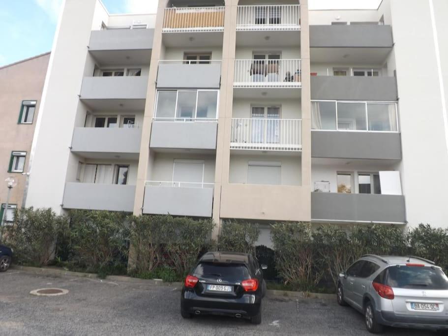 Appart 2/4 Pers Proche Centre Avec Balcon, Parking ناربون المظهر الخارجي الصورة